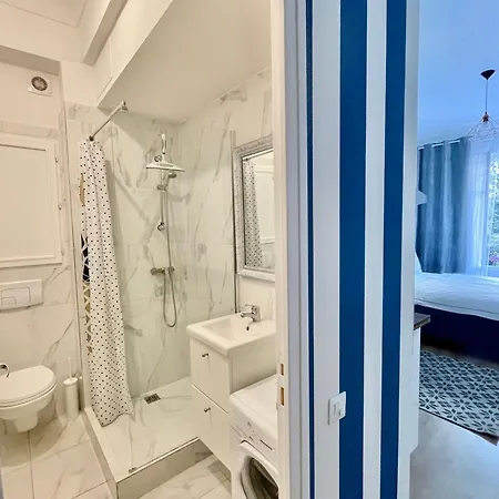 Apartment 2 Steps From The Sea Near The Negresco Nice